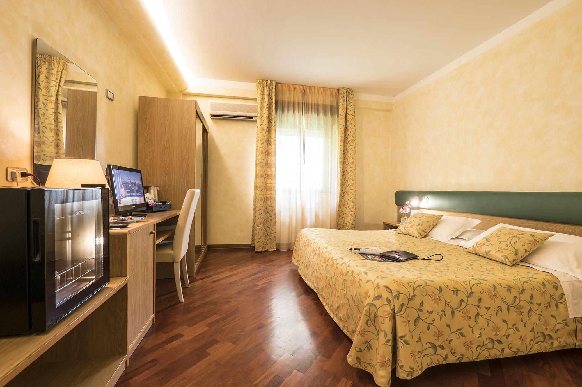 Hotel Vega Perugia Buitenkant foto